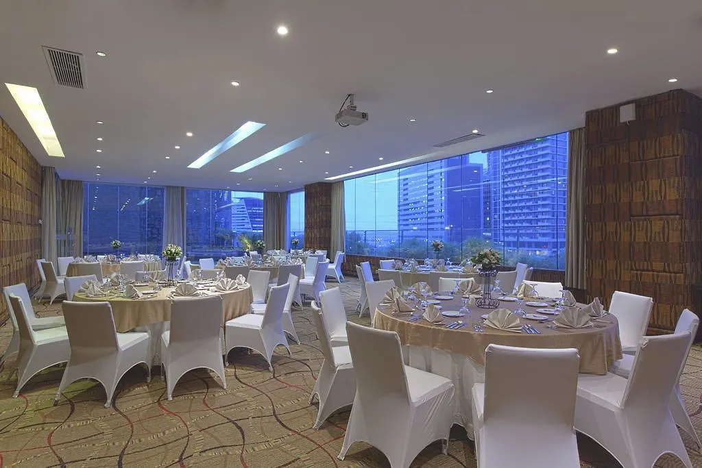 Acacia Hotel Manila - Multiple Use&Staycation Approved Muntinlupa City